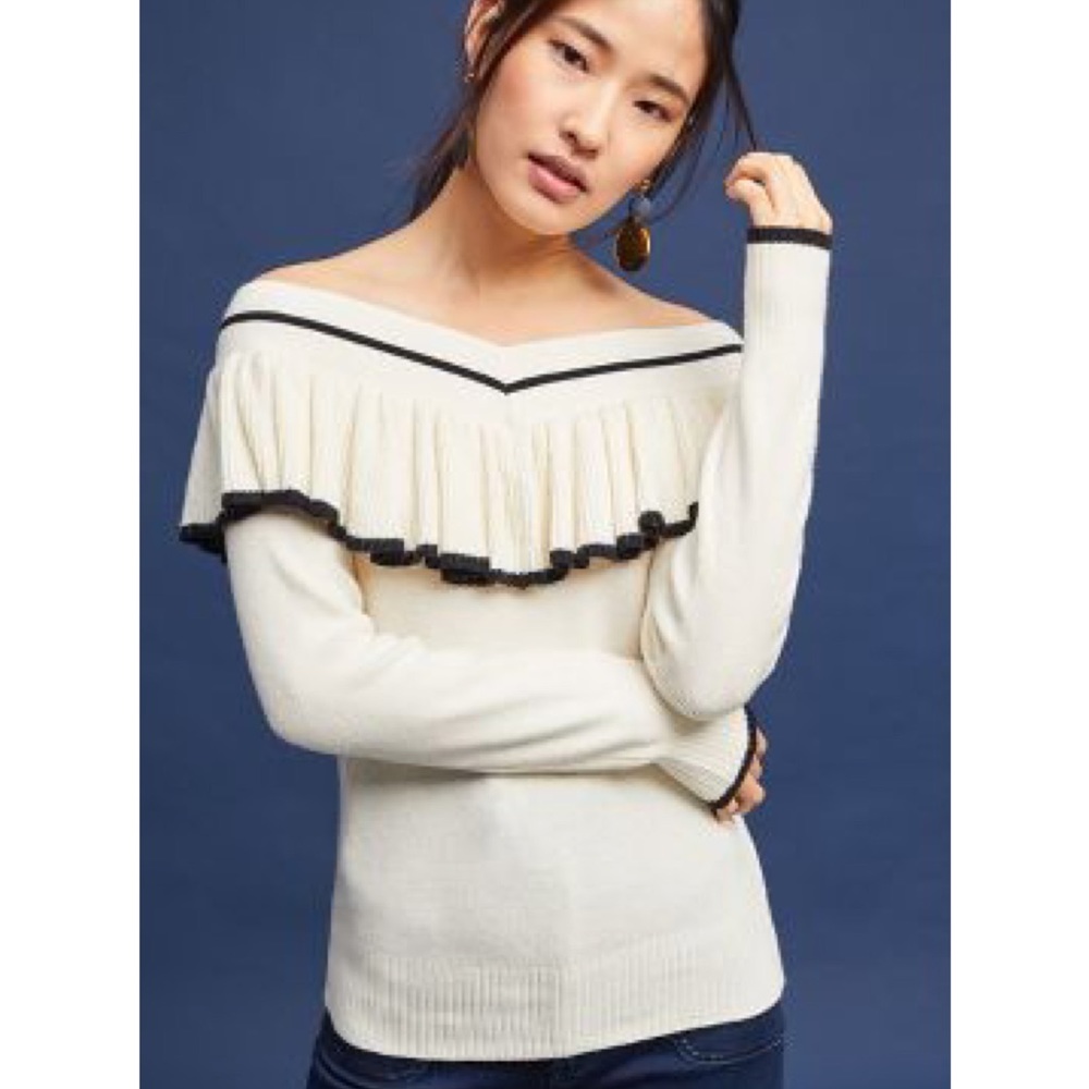 ANTHRO Knitted &‎ Knotted Ruffle Sweater